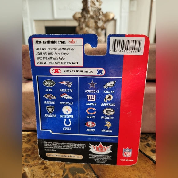 Baltimore Ravens Blimp - Picture 2 of 4